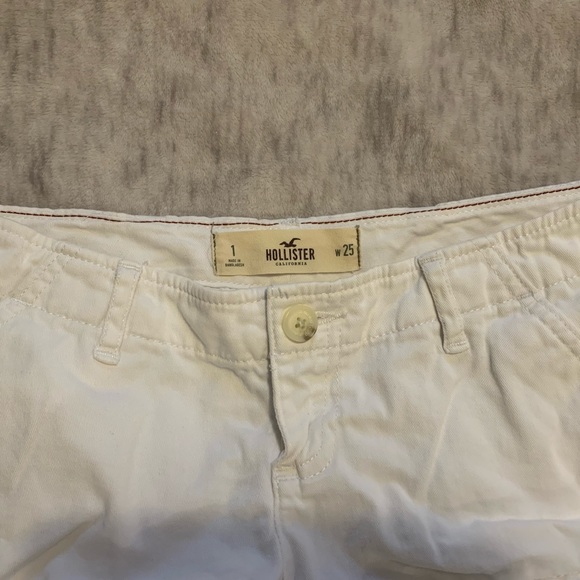Hollister Short Shorts - Picture 3 of 5